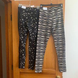 2 PAIR OF WOMEN'S PINK VICTORIA'S SECRET FASHION LEGGING'S SIZE PETITE S/P